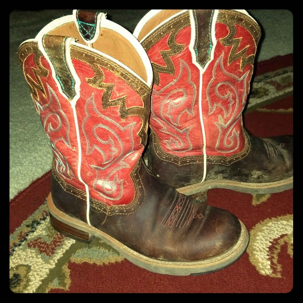 Brown and Red Ariet Boots